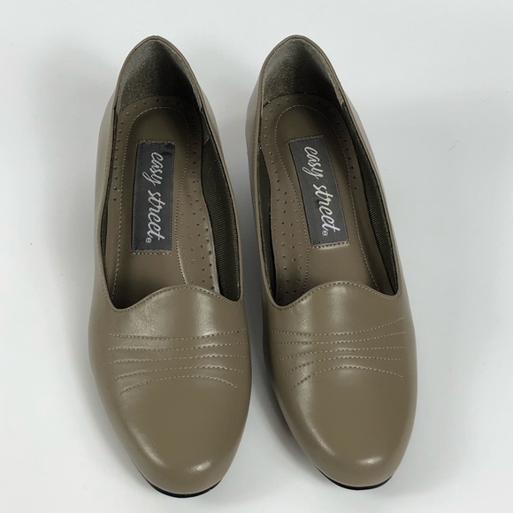 Easy Street Easy Flex Comfort Women’s Slip-On Kitten Heels Size 9M - Picture 6 of 14